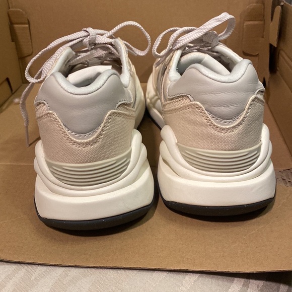 Selling brand new never been worn New Balance 57/40 Tennis shoes! - Picture 5 of 9